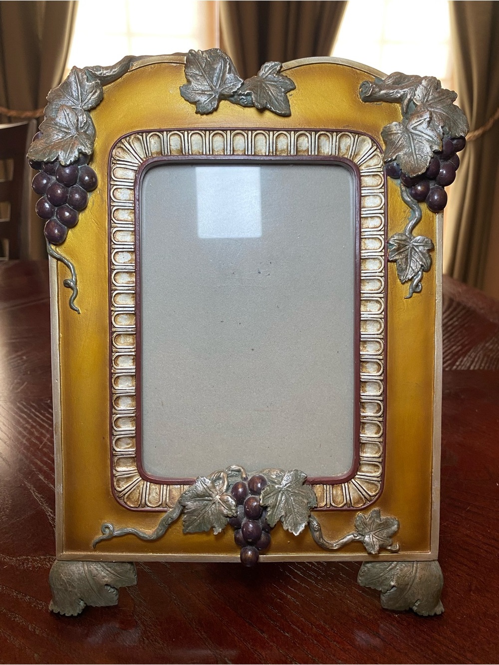 Vintage-Style Gold, Green & Purple Grape tabletop 4.25x6